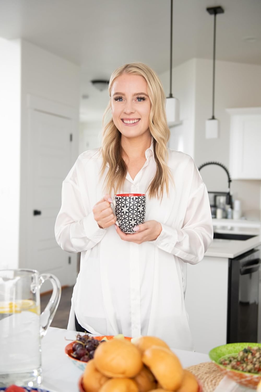 Annovero Large Coffee Mug Set of 6 - Porcelain Cups for Women or Men - Microwave & Dishwasher Safe, Chip Resistant, Zero Lead & Cadmium, for Tea, Cocoa, or Hot Chocolate, 16 Fluid Ounce Capacity